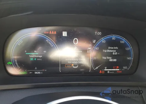 2023 Toyota Crown Xle z USA, uszkodzony, nr VIN JTDAAAAF6P3006971